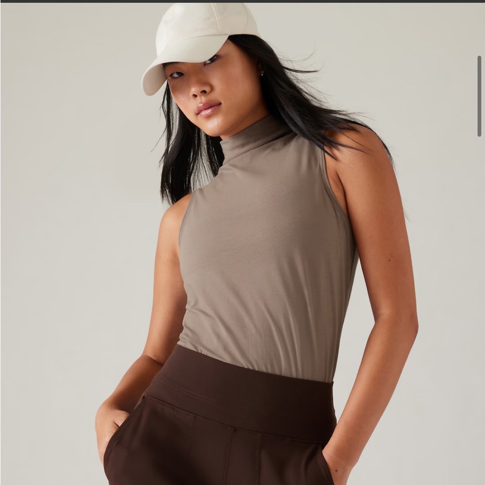 Athleta Outbound Tank